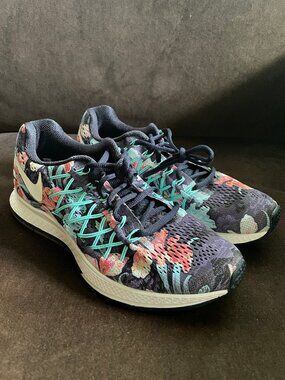 NIKE Air Zoom Pegasus 32 Photosynthesis Running 724381-401 Womens Size 8.5